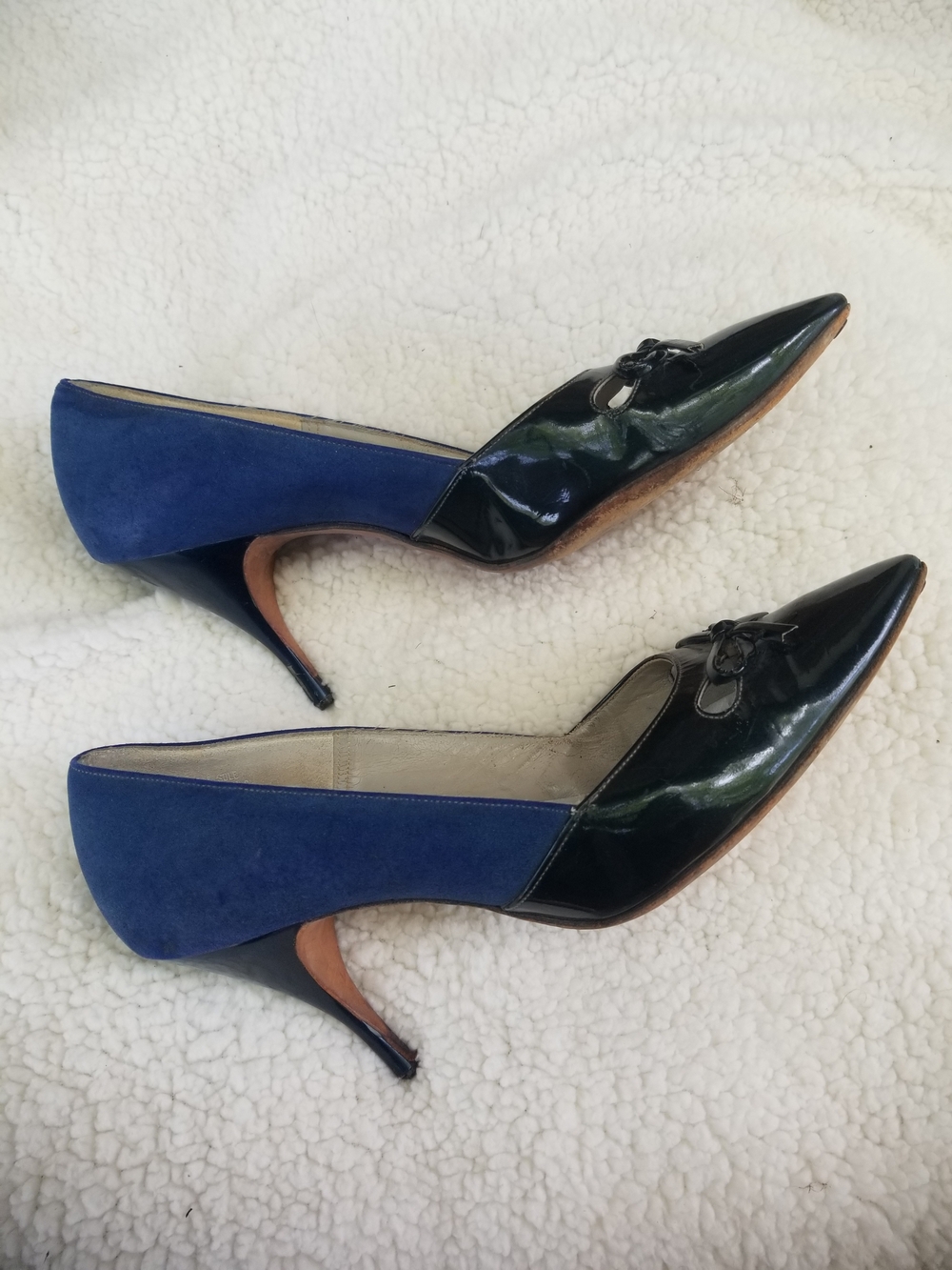 Vintage Blue and Black Pointed Toe Kitten Heel Pumps
